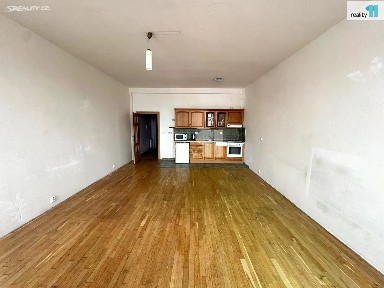 Pronájem bytu 1+kk 43 m² Kolbenova, Praha - Vysočany