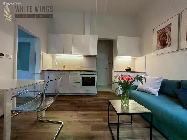Pronájem bytu 2+kk 36 m² Pod Baštami, Praha - Hradčany