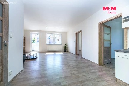 Prodej bytu 3+kk 81 m² Břežany II