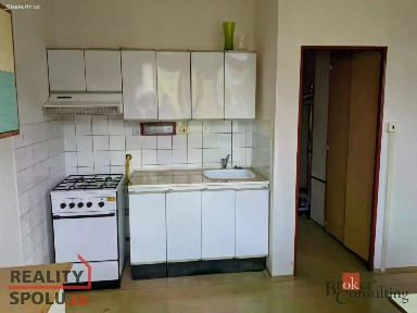 Pronájem bytu 1+1 38 m² Strážnická, Plzeň - Severní Předměstí