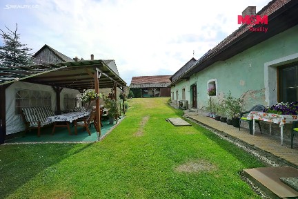 Prodej rodinného domu 212 m², pozemek 917 m² Dlouhá Brtnice