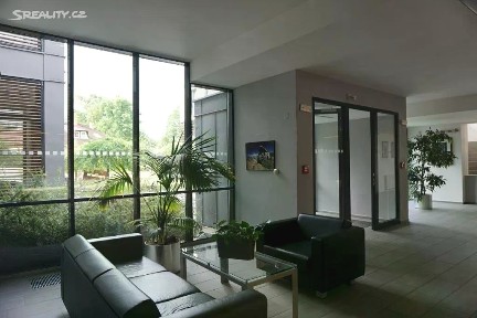 Pronájem kanceláře 23 m² Pražská, Dolní Břežany