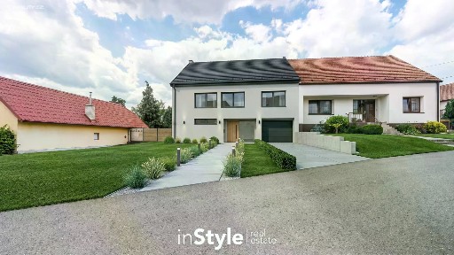 Prodej rodinného domu 274 m², pozemek 1114 m² Traplice