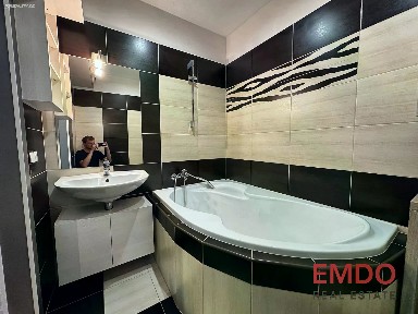 Pronájem bytu 1+1 40 m² Sekaninova, Hradec Králové - Moravské Předměstí