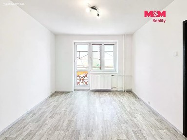 Pronájem bytu 2+1 65 m² Karla Čapka, Sokolov
