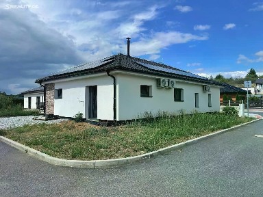 Pronájem rodinného domu 90 m², pozemek 300 m² Střelské Hoštice