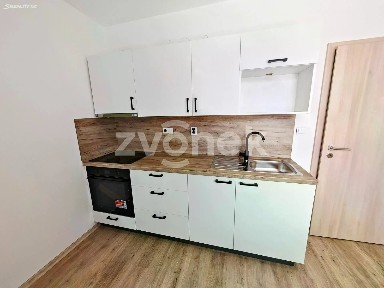Pronájem bytu 1+kk 26 m² Moravní, Otrokovice