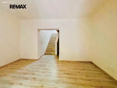 Pronájem bytu 2+1 41 m² Pod Hrádkem, Vyškov - Hamiltony