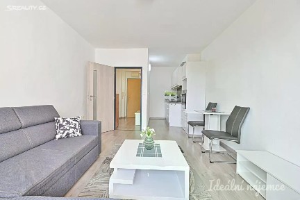 Pronájem bytu 2+kk 47 m² Wolkerova, Kuřim