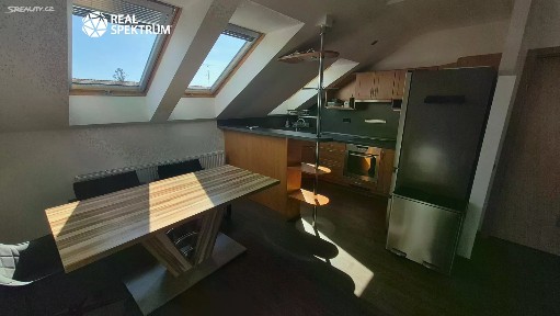 Pronájem bytu 2+kk 74 m² Přední, Brno - Černovice