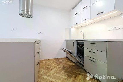 Prodej bytu 2+kk 49 m² Jaselská, Praha - Bubeneč