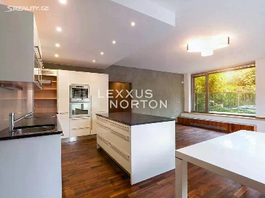 Prodej bytu 3+kk 98 m² Švédská, Praha - Smíchov