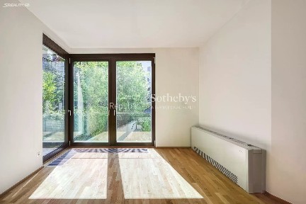 Prodej bytu 2+kk 68 m² Rooseveltova, Praha - Bubeneč