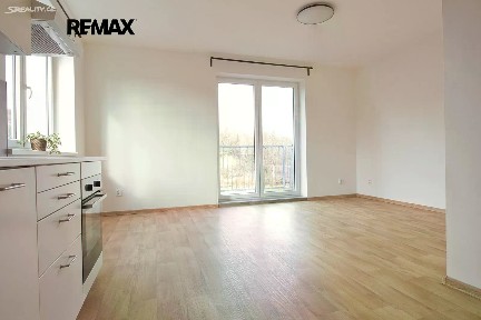 Pronájem bytu 1+kk 32 m²
