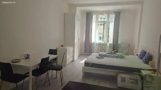 Pronájem bytu 1+kk 30 m² Křižíkova, Praha - Karlín