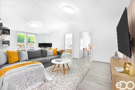Prodej bytu 3+1 70 m² U Tvrze, Hostouň