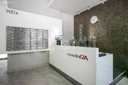 Pronájem kanceláře 39 m² Osadní, Praha - Holešovice