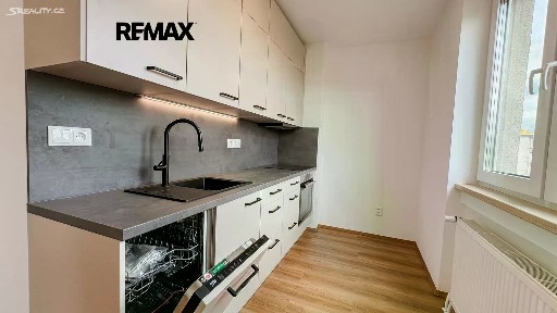 Pronájem bytu 3+1 68 m²