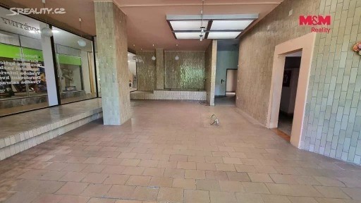 Pronájem obchodního prostoru 214 m²