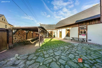 Prodej rodinného domu 688 m², pozemek 860 m² Osvobození, Luka nad Jihlavou