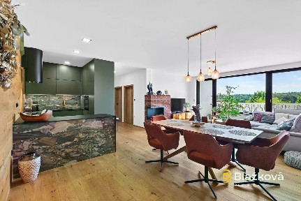 Prodej bytu 5+kk 183 m² Filmová, Zlín