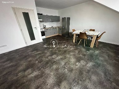 Pronájem bytu 2+kk 55 m² Příčná, Boršov nad Vltavou - Poříčí