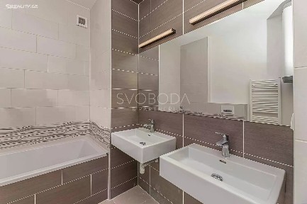 Pronájem bytu 3+kk 103 m² Mánesova, Hradec Králové