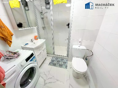 Prodej bytu 2+kk 38 m² Pražská, Teplice
