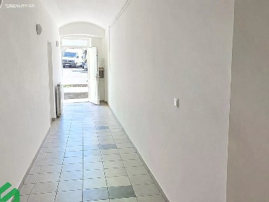 Pronájem vícegeneračního domu 400 m², pozemek 262 m² Na Hrázi, Praha - Libeň