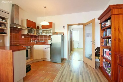 Pronájem bytu 1+kk 38 m² Okružní, Olomouc - Nová Ulice