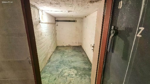 Pronájem skladového prostoru 6 m²