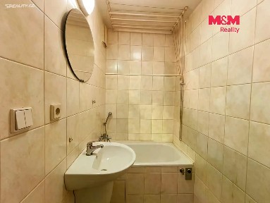 Prodej bytu 1+kk 31 m² Čsl. armády, Karviná - Hranice