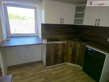 Pronájem bytu 3+1 86 m² Zavadilská, Všejany