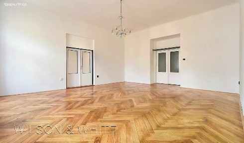 Pronájem bytu 3+1 95 m² Na hrádku, Praha - Nové Město
