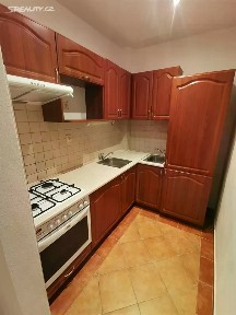 Pronájem bytu 2+kk 42 m² V olšinách, Praha - Strašnice
