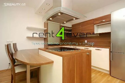 Pronájem bytu 2+kk 63 m² Březiněveská, Praha - Kobylisy