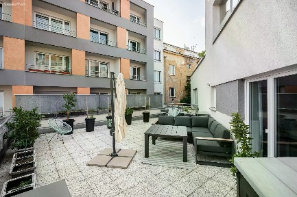 Petrohradská, Praha - Vršovice