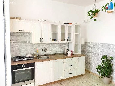 Pronájem bytu 3+1 85 m² Klatovy - Sobětice