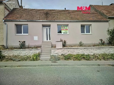 Prodej rodinného domu 108 m², pozemek 367 m² Hluboké