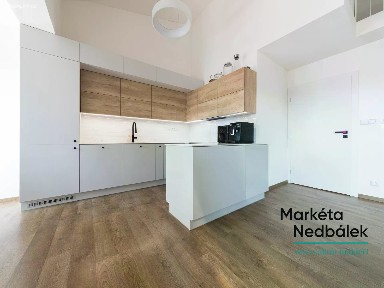 Prodej bytu 4+kk 104 m² Zlín - Malenovice