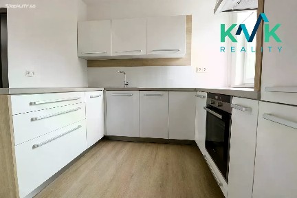Pronájem bytu 2+1 79 m² Vrázova, Karlovy Vary