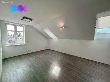 Pronájem bytu 2+kk 50 m² Pod Zvonek, Český Těšín