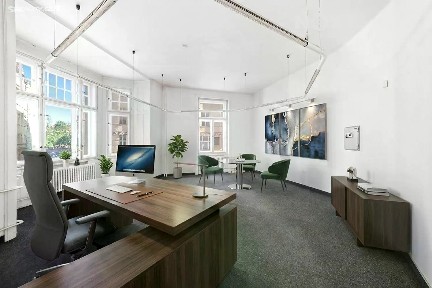 Pronájem kanceláře 304 m² Kaprova, Praha - Staré Město