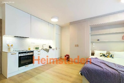 Pronájem bytu 1+kk 39 m² Vrbenského, Praha - Holešovice