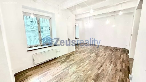 Pronájem kanceláře 48 m²
