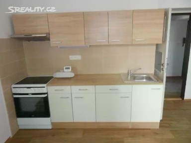 Pronájem bytu 2+1 72 m² Nádražní, Třeboň - Třeboň II