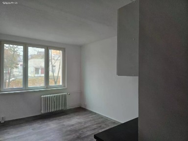 Pronájem bytu 1+kk 20 m² náměstí 9. května, Chodov