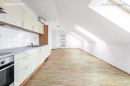 Pronájem bytu 2+kk 80 m² Dobříš