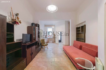 Pronájem bytu 2+kk 40 m² Školská, Kladno - Kročehlavy