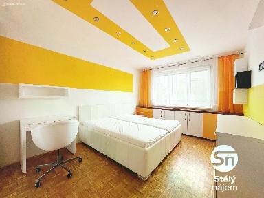 Pronájem bytu 2+1 54 m² Na Petřinách, Praha - Veleslavín